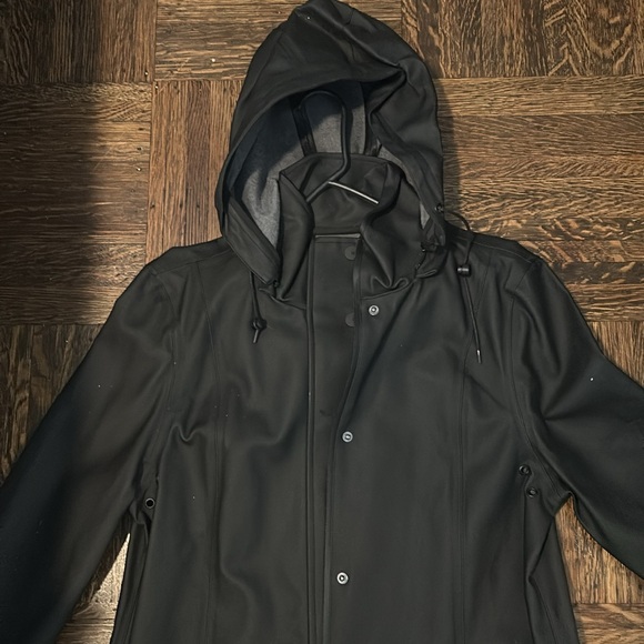 NEVER WORN. Authentic UGG Rain Jacket. Women’s SIZE XL. BLACK. Thicker material. - Picture 3 of 7